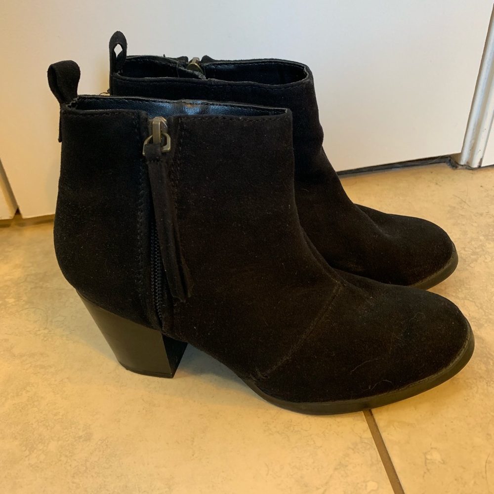 Black ankle boots